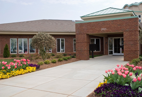 Provide plantings with color and interest to frame entrance to buildings of special importance in Group 1 facilities, such as Command Center or Visitor Center
              